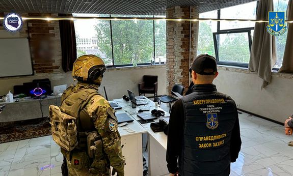 Straty sięgające 80 mln złotych - 3 call center rozbite na terenie Ukrainy