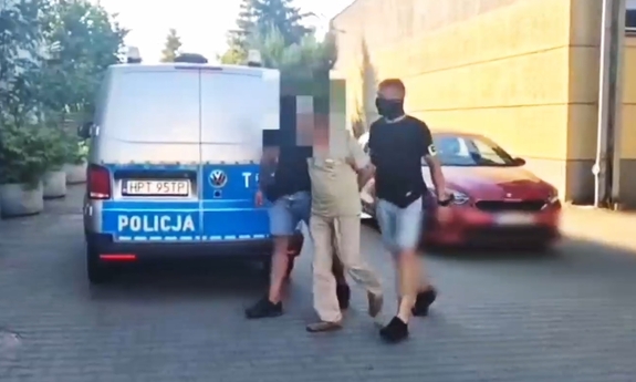Wysłał paczkę z niebezpieczną zawartością. 69-latek został zatrzymany