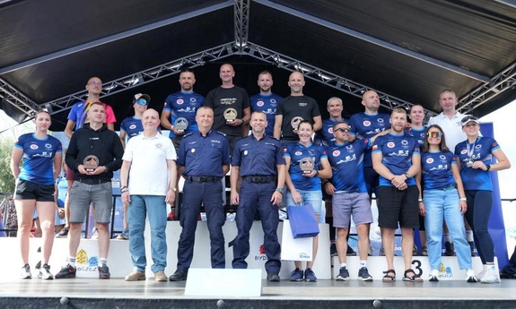 Policjanci rywalizowali o tytuły mistrzów Polski w triathlonie