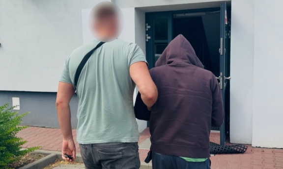 Areszt i dozór dla paserów części samochodowych – kolejna skuteczna akcja mokotowskich policjantów