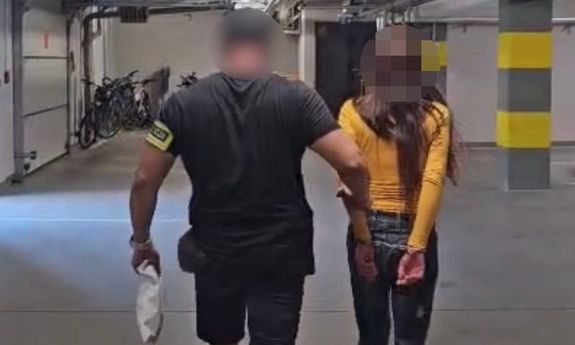 Wykorzystali dramat człowieka, zamiast pomóc - okradli i odeszli. "Hieny” zatrzymane przez policjantów