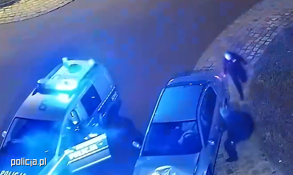 Ucieczka przed Policją zakończyła się wyrokiem i wnioskiem o deportację 20-latka