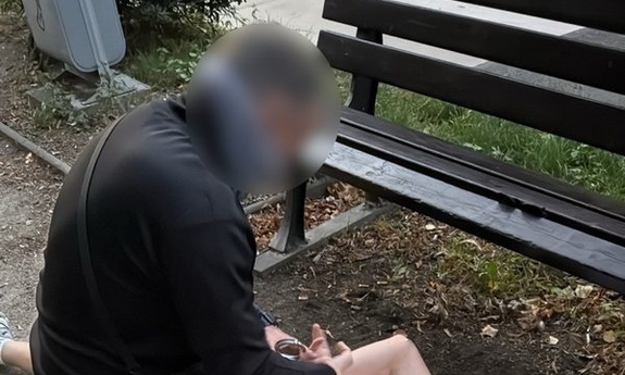 Wrocławscy policjanci zatrzymali czterech mężczyzn podejrzewanych o rozbój z użyciem niebezpiecznych przedmiotów