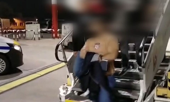 Ekstradycja mężczyzny poszukiwanego przez bolesławieckich policjantów z Wielkiej Brytanii