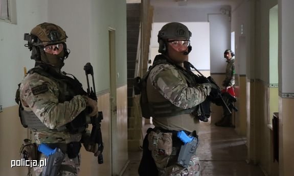 Strzały, barykady i ewakuacja – radomscy kontrterroryści sprawdzili gotowość samorządowców