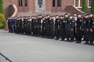 Oficjalne rozpoczęcie I Turnieju Oddziałów Prewencji - główny plac apelowy Szkoły Policji w Słupsku, 15 czerwca 2015 roku