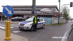 Policjanci dbają o bezpieczeństwo podczas Mistrzostw Świata w Hokeju 2016 #8