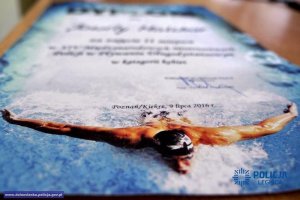 Srebro dla legnickiej policjantki w międzynarodowych zawodach pływackich