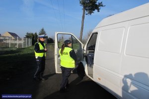 Profilaktyczne działania dolnośląskiej Policji na rzecz bezpieczeństwa w ruchu drogowym pod hasłem ,,Bezpieczna zima na drodze’’ – wyniki akcji