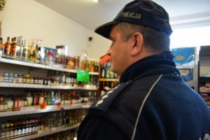 Punkty sprzedaży alkoholu pod kontrolą policjantów