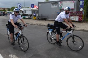Policyjne patrole rowerowe w pasie nadmorskim