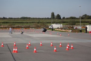 Konkurencja K4 - jazda sprawnościowa motocyklem służbowym
