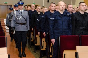 Wprowadzenie sztandaru Szkoły Policji.