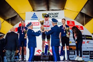 Górskie Mistrzostwa Polskiej Policji w kolarstwie szosowym w ramach 80. Tour de Pologne - ceremonia wręczenia medali
