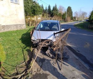 Rozbity samochód