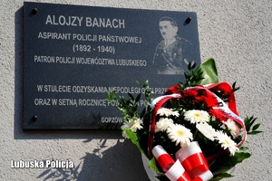 Tablica upamiętniająca Alojzego Banacha- Patrona Lubuskiej Policji