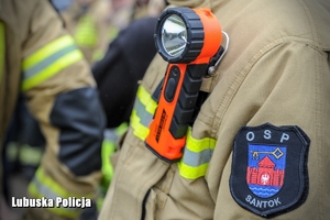 naszywka na mundurze strażaka