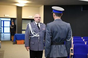 Złożenie meldunku o rozpoczęciu uroczystości Komendantowi Wojewódzkiemu Policji w Katowicach