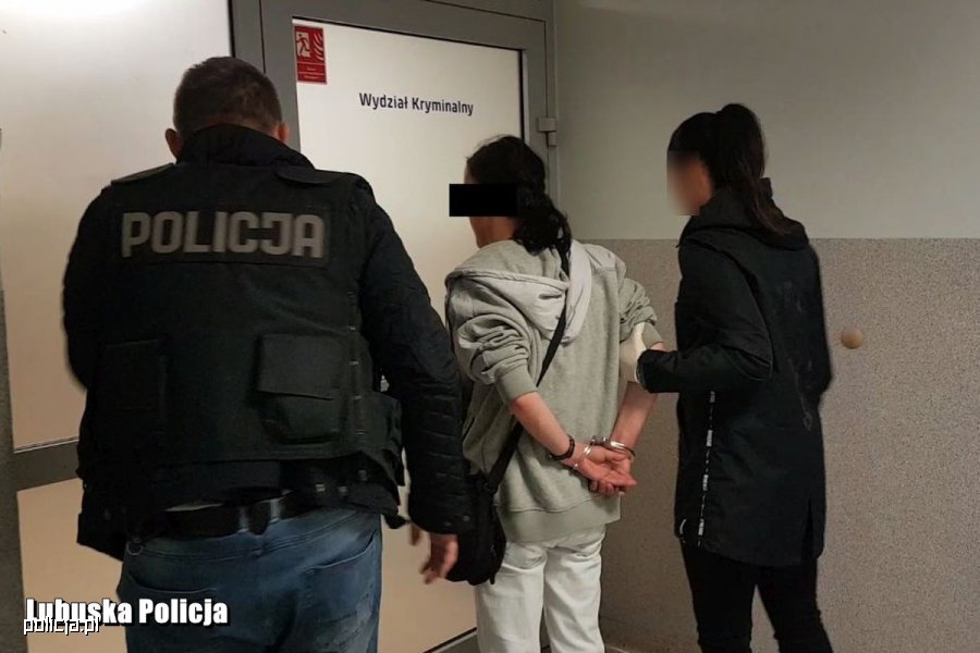 Czy Policja Może Ujawnić Dane Donosiciela Napadli na policjantkę po służbie. Kryminalni zatrzymali dwie osoby