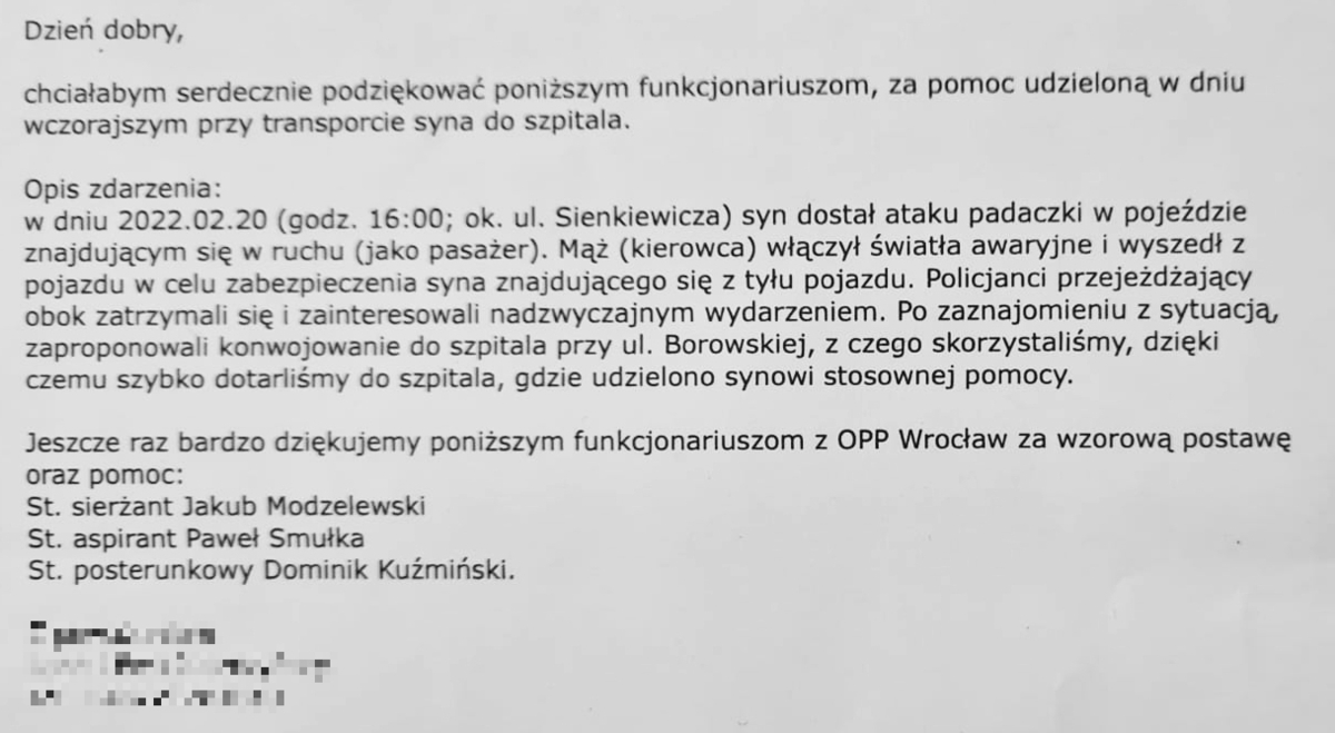 podziękowania od mężczyzny dla policjantów