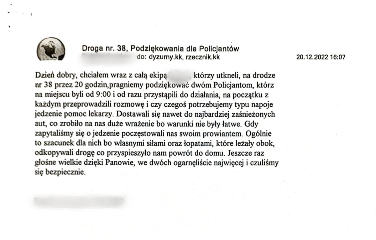 zdjęcie e-maila przesłanego do policjantów