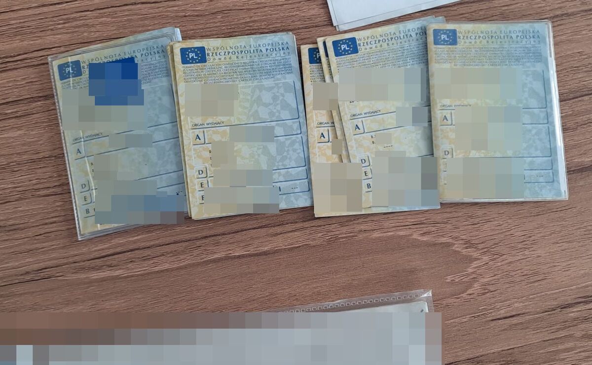 Zabezpieczone dowody rejestracyjne.