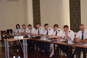 Zdjęcie przedstawia naradę kadry kierowniczej służby logistycznej Policji