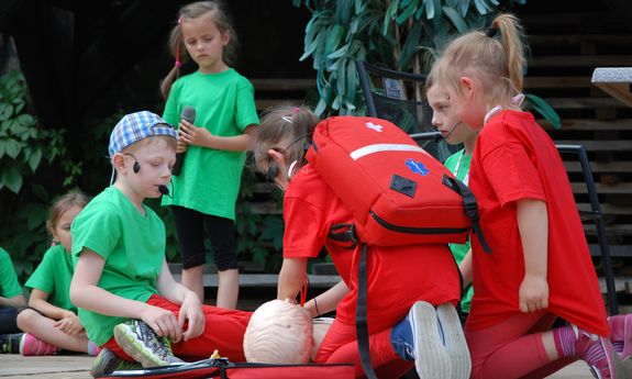 Pierwsza pomoc udzielana przez dzieci