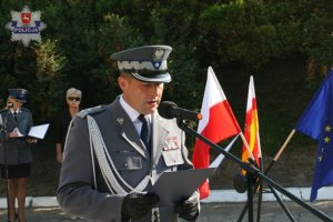 Ślubowanie policjantów oraz przekazanie nowych radiowozów