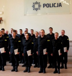 nowoprzyjęci policjanci