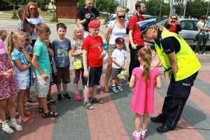 Bezpieczny pieszy: zatrzymaj się, rozejrzyj się, przechodź!