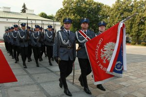 Wejście pocztu  sztandarowego