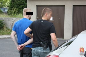 Zatrzymani oszuści podający się za policjantów CBŚ