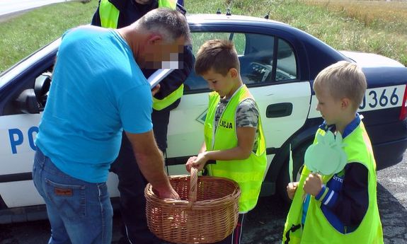 "Jabłko czy cytryna" - wspólne działania policjantów, strażaków i urzędników