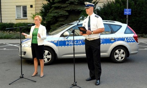 Małgorzata Woźniak, rzecznik MSW i mł. insp. Marek Konkolewski z Komendy Głównej Policji