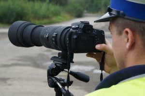 Czego nie dojrzy oko policjanta, dojrzy aparat