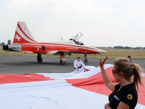 Składanie spadochronu