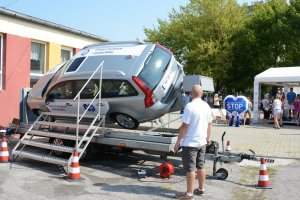 Festyn i nowe bezpieczne przejście dla pieszych w ramach programu „Stop wariatom drogowym” #7