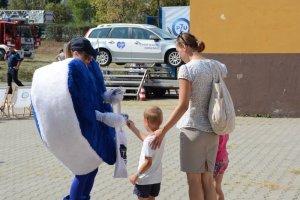 Festyn i nowe bezpieczne przejście dla pieszych w ramach programu „Stop wariatom drogowym” #10