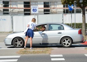 Festyn i nowe bezpieczne przejście dla pieszych w ramach programu „Stop wariatom drogowym” #12