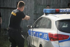 Policjanci podnoszą swoje umiejętności