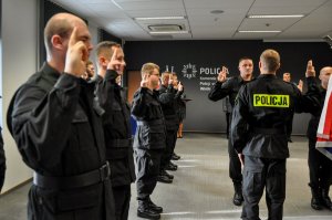 Ślubowanie nowych policjantów