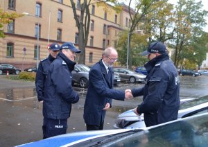 Policjanci dostali nowe radiowozy