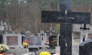 Sokólscy policjanci zatrzymali podejrzanego o grabieże na cmentarzu