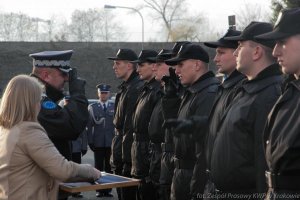 Ślubowanie nowo przyjętych policjantów