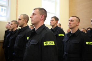 Policjanci składają ślubowanie