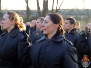 Uroczyste ślubowanie policjantów w Muzeum Katyńskim