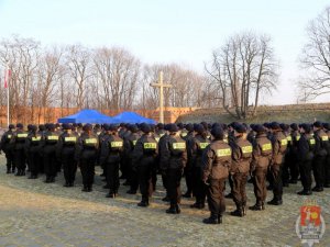 Uroczyste ślubowanie policjantów w Muzeum Katyńskim