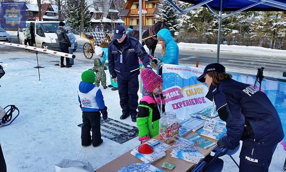 5 edycja Światowego Dnia Śniegu „World Snow Day” z policjantami