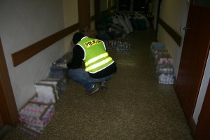 Policjant i zabezpieczone przedmioty